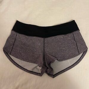 Lululemon gray speed up 2.5” shorts